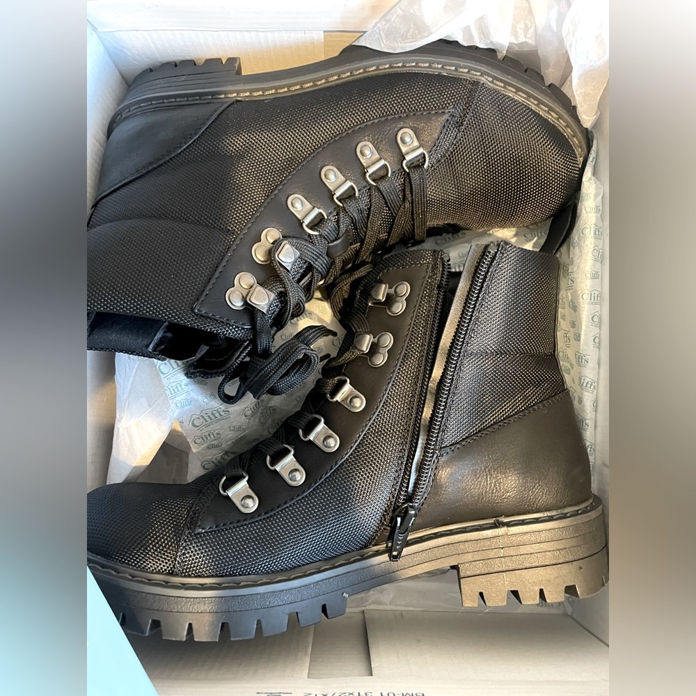 🥾 NIB Cliffs by White Mountain Maximal boot 7.5